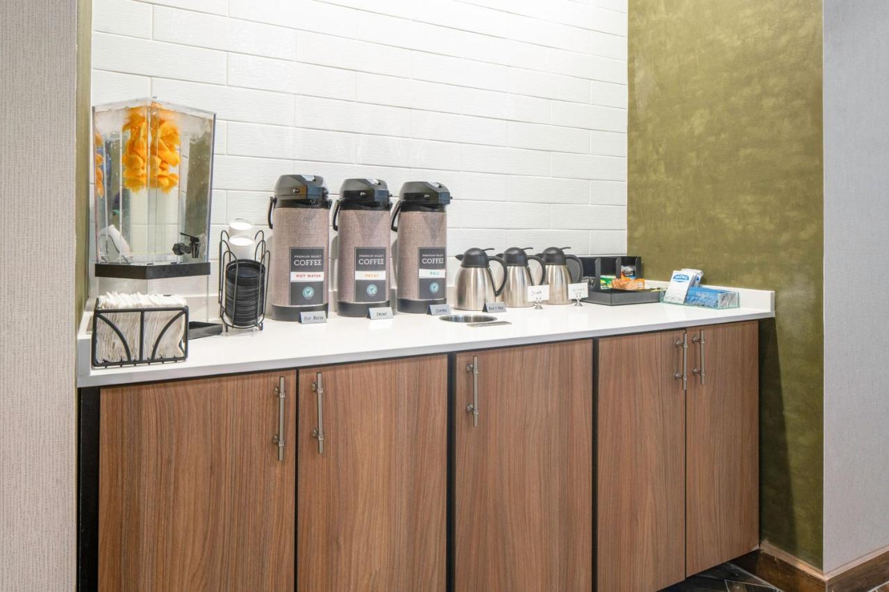 Fairfield Inn & Suites By Marriott Corinth South Denton Area Buitenkant foto