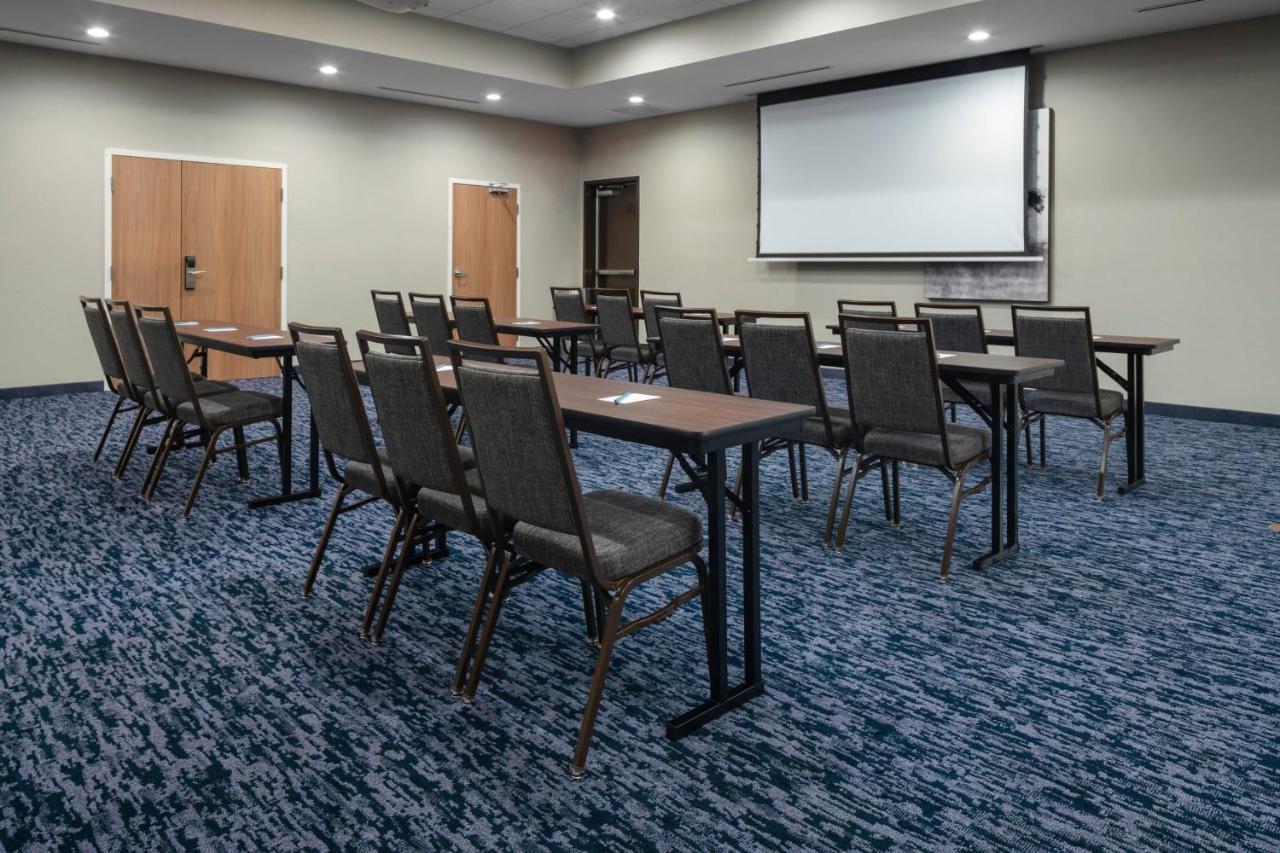 Fairfield Inn & Suites By Marriott Corinth South Denton Area Buitenkant foto