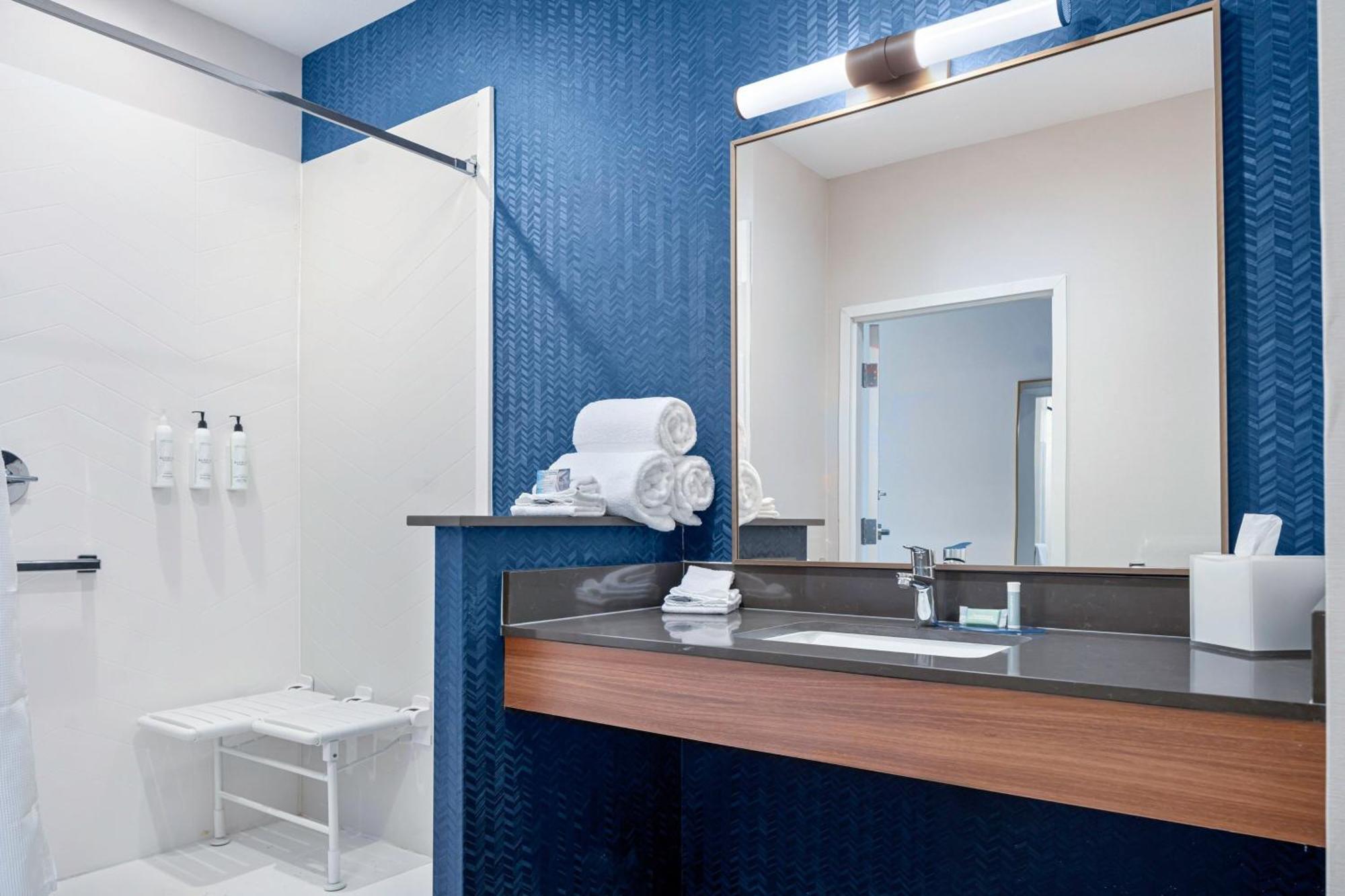 Fairfield Inn & Suites By Marriott Corinth South Denton Area Buitenkant foto