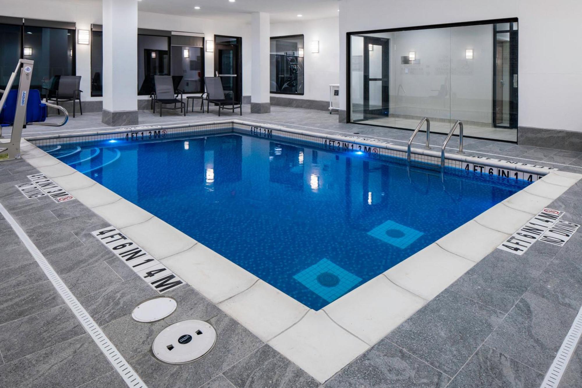 Fairfield Inn & Suites By Marriott Corinth South Denton Area Buitenkant foto