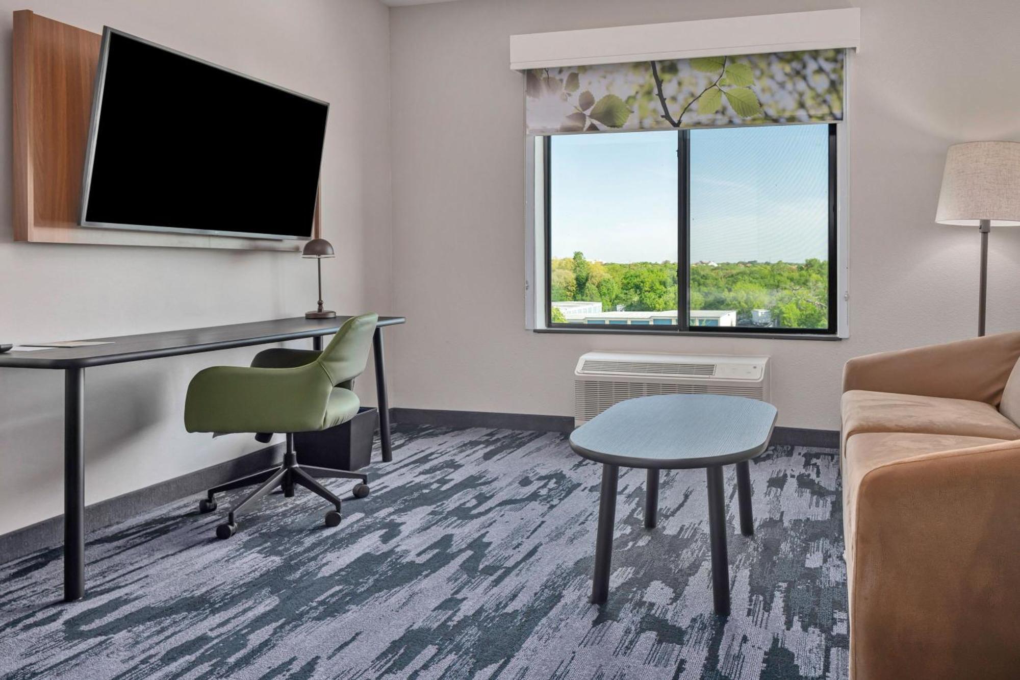 Fairfield Inn & Suites By Marriott Corinth South Denton Area Buitenkant foto